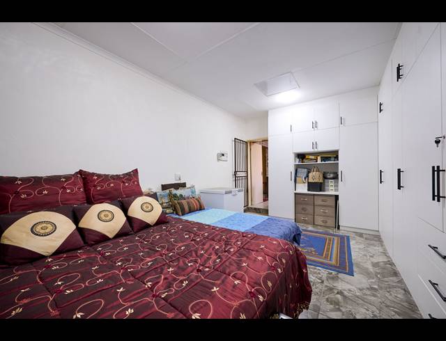 3 BEDROOM TOWNHOUSE FOR SALE IN HALFWAY GARDENS
